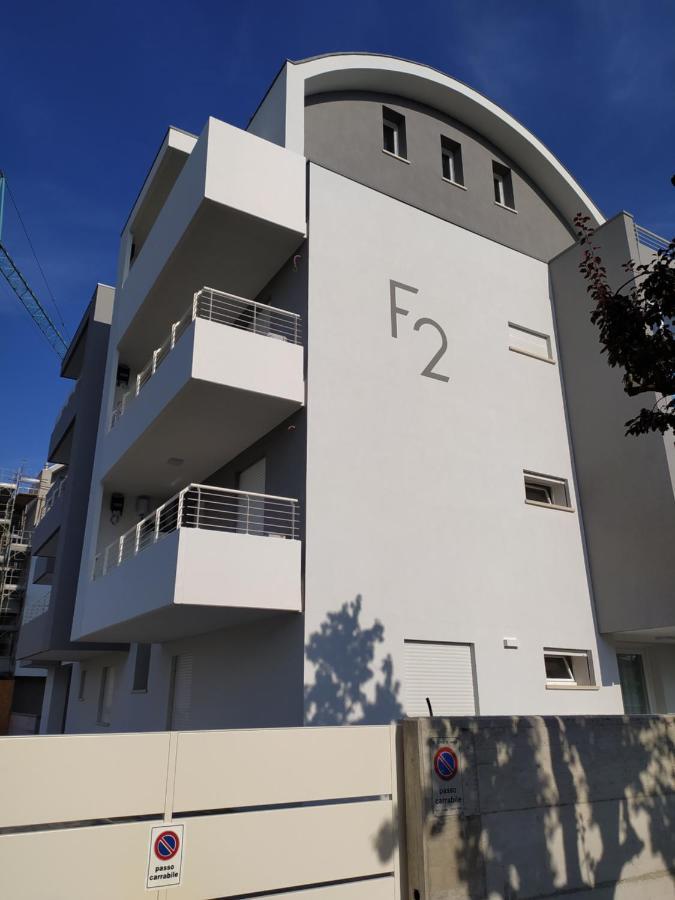 Jesolo Appartamenti F2 - Black And White Lido di Jesolo Exterior foto
